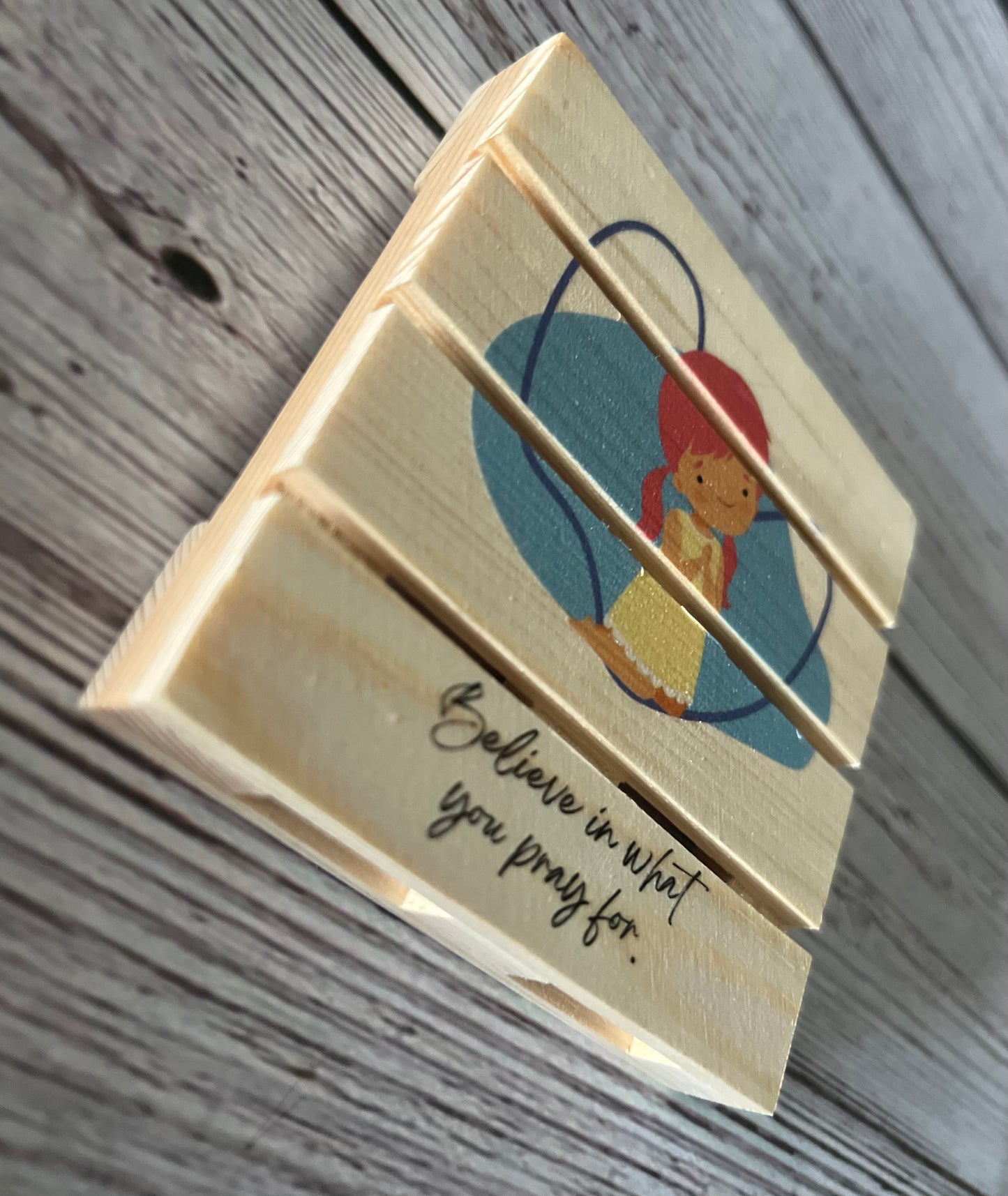 Mini Pallet Coaster - Praying Child 4